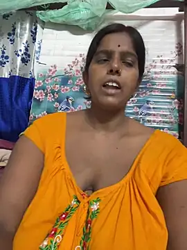 Snapshot of Beauty-queen chatting on July 2026 03:05:01 PM Beauty-queen online show from July 2026 03:05:01 PM
