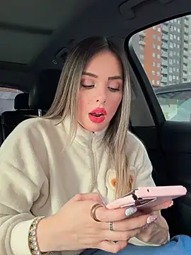 Alirawrz online show from November 2025 12:37:02 PM