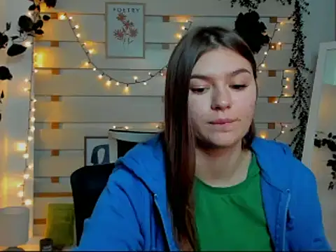 Josephine Kiss online show from February 2026 12:46:01 PM