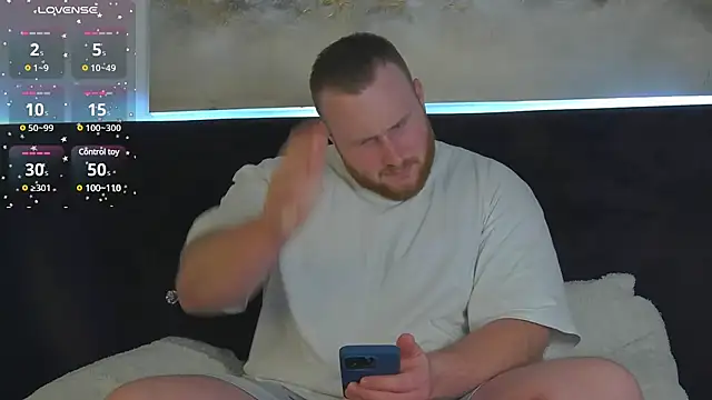 Snapshot of RoddyStill chatting on February 2025 06:23:02 PM RoddyStill online show from February 2025 06:23:02 PM