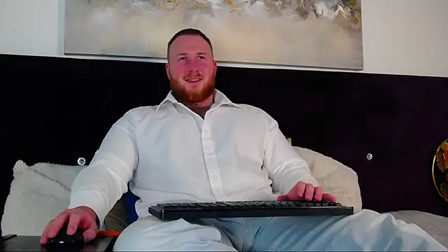 Snapshot of RoddyStill chatting on December 2025 10:24:01 AM RoddyStill online show from December 2025 10:24:01 AM