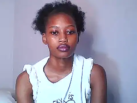 Snapshot of Sweet_Vinkah chatting on January 2025 12:37:02 AM Sweet Vinkah online show from January 2025 12:37:02 AM