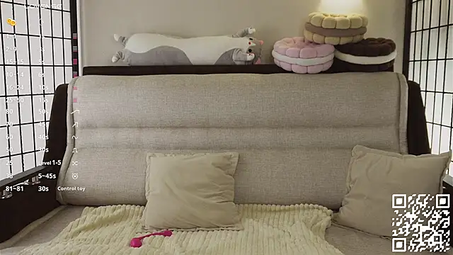 Snapshot of Mary_Shake chatting on January 2025 11:21:02 PM Mary Shake online show from January 2025 11:21:02 PM