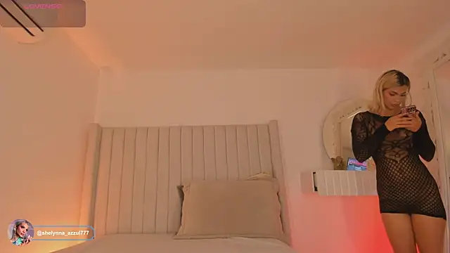 Shelynna azzul online show from March 2026 08:13:01 PM