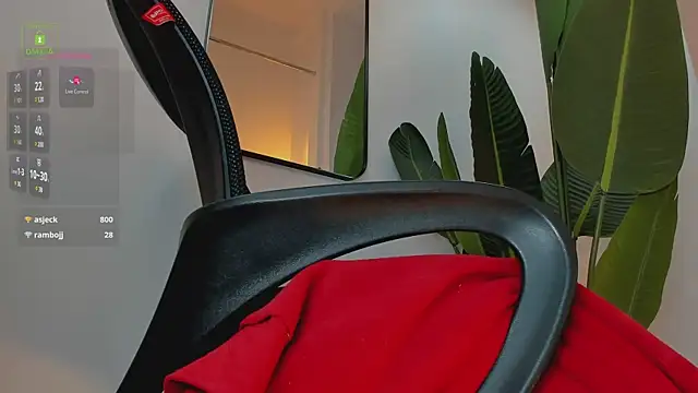 Snapshot of Whitney_Svonn chatting on December 2024 07:27:02 PM Whitney Svonn online show from December 2024 07:27:02 PM