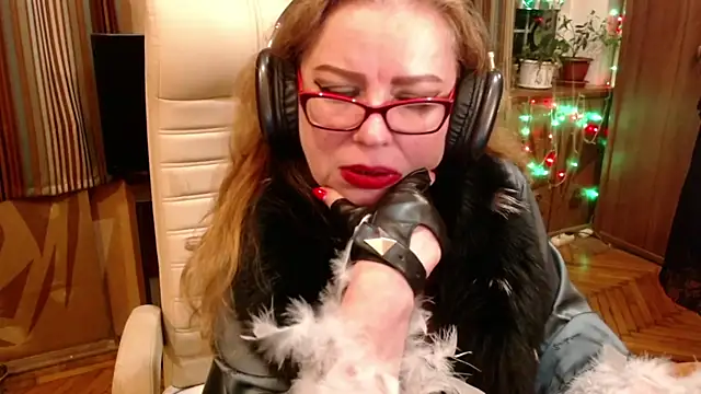 Snapshot of Miss_Tress chatting on May 2026 04:58:02 PM Miss Tress online show from May 2026 04:58:02 PM