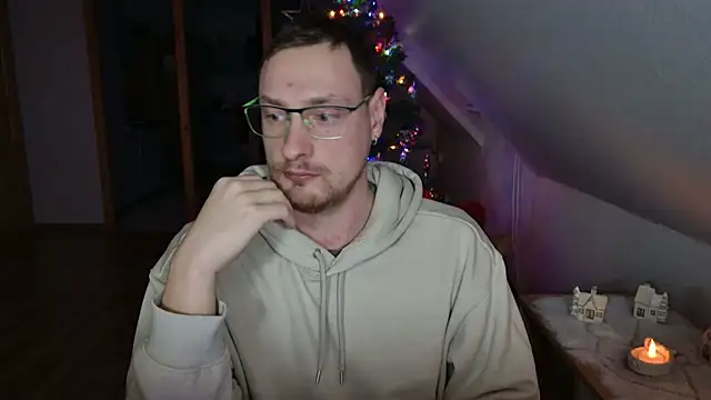 Snapshot of Relsxboy chatting on December 2024 05:02:01 PM Relsxboy online show from December 2024 05:02:01 PM