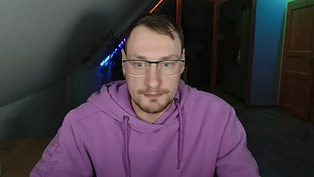 Snapshot of Relsxboy chatting on February 2025 11:08:02 PM Relsxboy online show from February 2025 11:08:02 PM