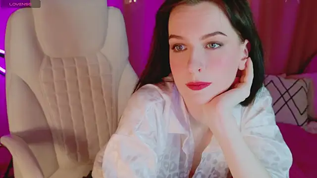 AndreaAshton online show from December 2024 05:22:01 PM