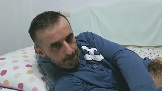 Snapshot of stevenpit chatting on December 2024 08:30:02 AM stevenpit online show from December 2024 08:30:02 AM