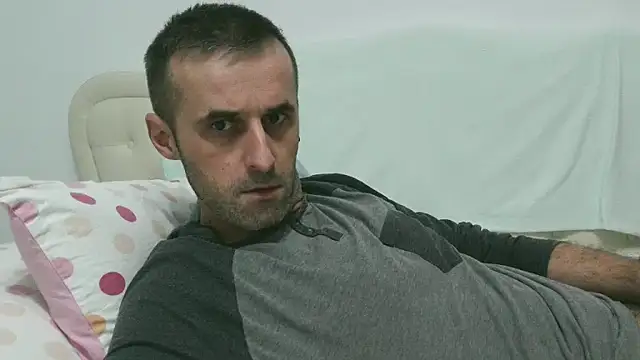 Snapshot of stevenpit chatting on December 2024 05:53:02 PM stevenpit online show from December 2024 05:53:02 PM