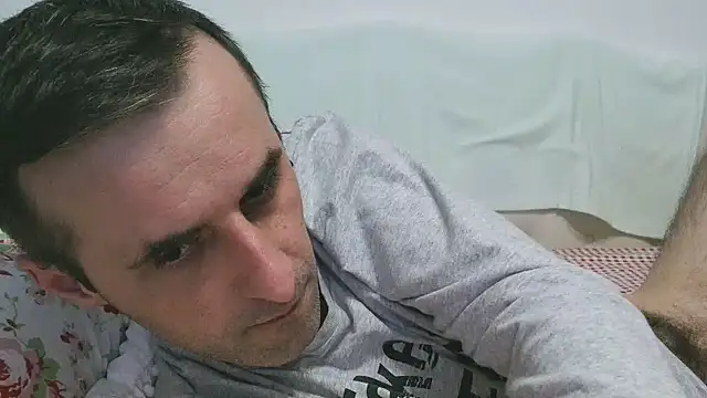 Snapshot of stevenpit chatting on January 2025 05:58:02 PM stevenpit online show from January 2025 05:58:02 PM