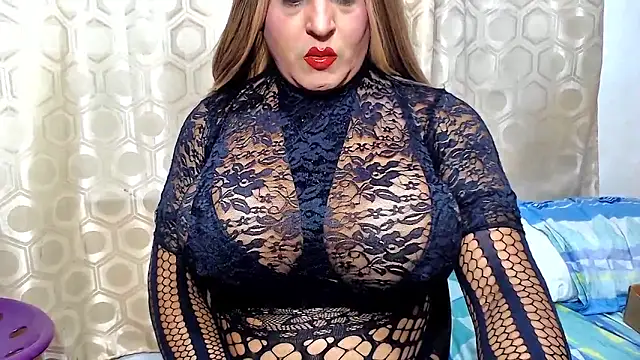 Snapshot of alessia_hot69 chatting on December 2024 01:13:01 AM alessia hot69 online show from December 2024 01:13:01 AM