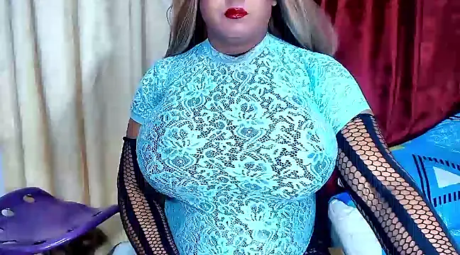 Snapshot of alessia_hot69 chatting on March 2025 10:26:02 PM alessia hot69 online show from March 2025 10:26:02 PM