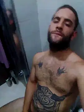 Snapshot of bearguy998 chatting on September 2025 07:02:02 PM bearguy998 online show from September 2025 07:02:02 PM