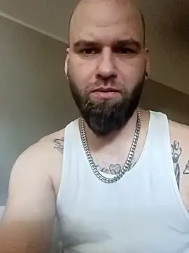 Snapshot of Dj8717 chatting on December 2025 04:23:01 PM Dj8717 online show from December 2025 04:23:01 PM