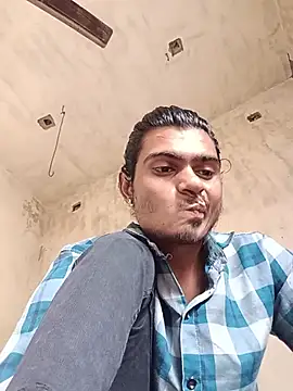 Snapshot of Yasha_14C_Creator chatting on June 2026 05:04:01 AM Yasha 14C Creator online show from June 2026 05:04:01 AM