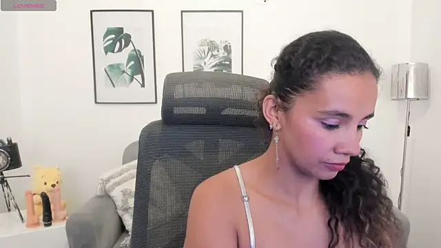 Snapshot of leslyflorez chatting on March 2025 11:32:02 PM leslyflorez online show from March 2025 11:32:02 PM