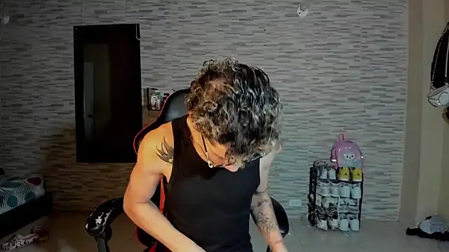 mateodeamjo online show from October 2025 07:40:02 AM