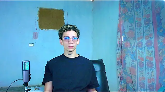 mateodeamjo online show from February 2026 03:59:01 PM