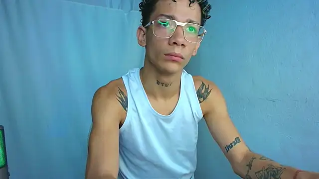 Snapshot of mateodeamjo chatting on April 2026 04:24:02 AM mateodeamjo online show from April 2026 04:24:02 AM