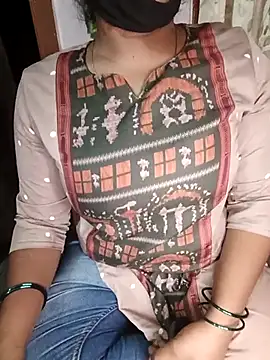 louise92 online show from May 2026 07:40:02 PM
