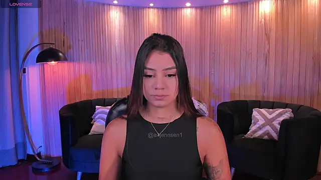 AllyJensen online show from November 2025 10:01:02 AM