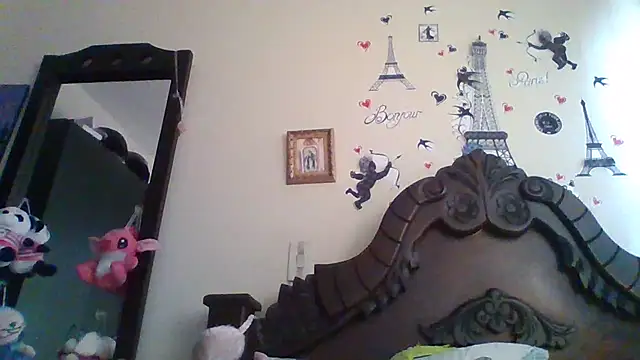 trianabell online show from February 2025 09:54:01 PM