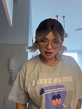 sensualkattt online show from March 2025 06:58:01 PM