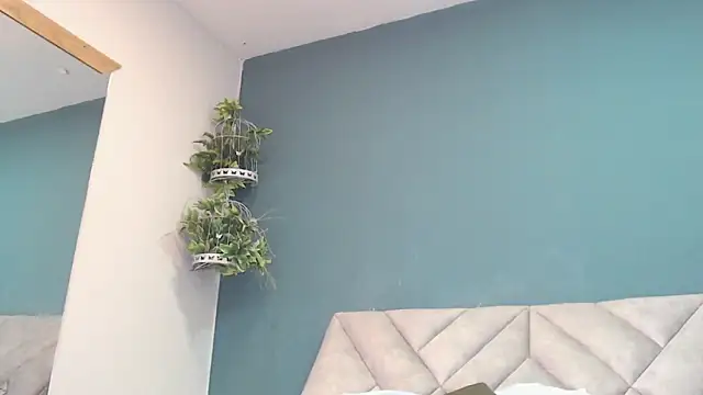 SharisWillian online show from November 2025 03:50:02 AM