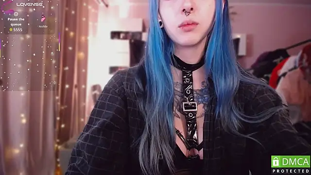 JustMeowGirl online show from January 2026 05:11:02 AM