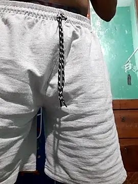 mallugadi89 online show from April 2026 06:25:01 PM