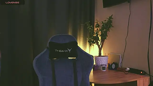 Snapshot of Polusladkoye chatting on February 2025 05:27:01 AM Polusladkoye online show from February 2025 05:27:01 AM