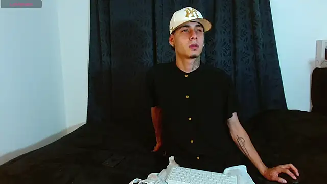 Bastiaan 28 online show from December 2025 12:16:02 AM