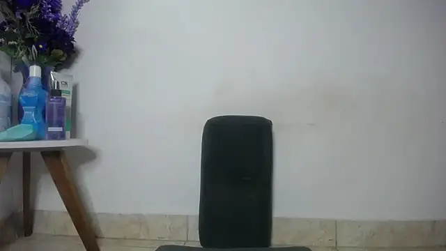 Snapshot of Eros_Smit chatting on November 2025 05:23:02 PM Eros Smit online show from November 2025 05:23:02 PM