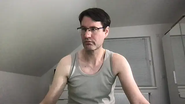 zxzx cam1 online show from March 2025 05:04:01 PM