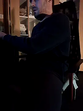 Snapshot of Dario40filip chatting on December 2025 06:56:01 PM Dario40filip online show from December 2025 06:56:01 PM