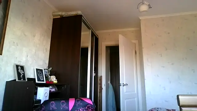 Snapshot of AngelinaLove28 chatting on October 2025 06:58:01 AM AngelinaLove28 online show from October 2025 06:58:01 AM