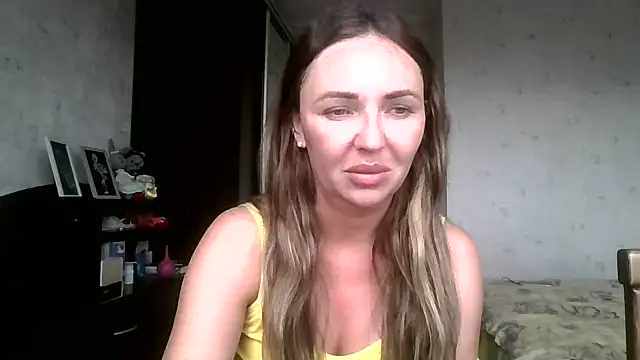 Snapshot of AngelinaLove28 chatting on July 2026 06:30:01 AM AngelinaLove28 online show from July 2026 06:30:01 AM