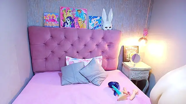 charlottemoonxz online show from March 2026 01:11:01 PM