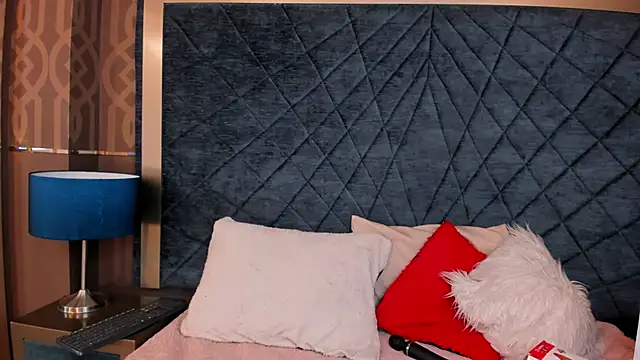 AdelaineBest online show from February 2025 10:32:02 AM