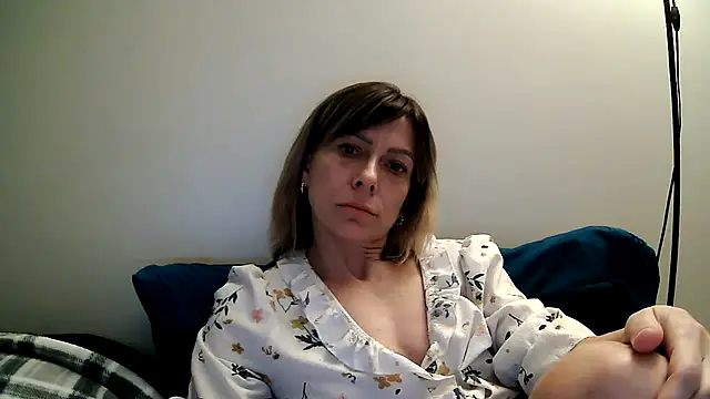 anechka1 online show from February 2026 01:59:02 AM