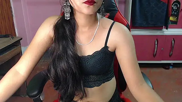 Snapshot of Angel_Alison_ chatting on February 2025 06:37:01 PM Angel Alison  online show from February 2025 06:37:01 PM