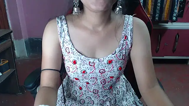 Snapshot of Angel_Alison_ chatting on May 2026 06:59:01 PM Angel Alison online show from May 2026 06:59:01 PM