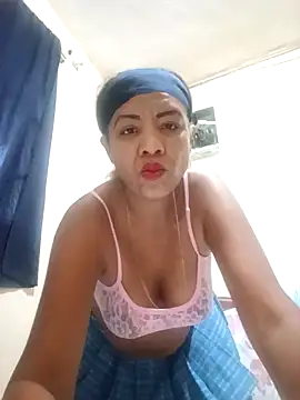 Snapshot of Surreyaa chatting on December 2024 11:36:02 AM Surreyaa online show from December 2024 11:36:02 AM