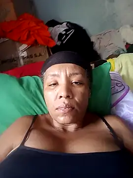 Snapshot of Surreyaa chatting on September 2025 07:15:02 PM Surreyaa online show from September 2025 07:15:02 PM