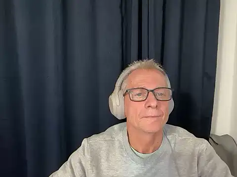 Snapshot of Alexwawapl chatting on December 2025 08:16:02 PM Alexwawapl online show from December 2025 08:16:02 PM
