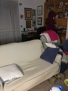 Snapshot of Kamaleonix chatting on March 2025 07:09:01 PM Kamaleonix online show from March 2025 07:09:01 PM