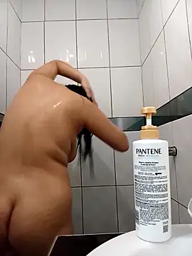 Snapshot of ladygmusic chatting on February 2026 06:12:01 PM ladygmusic online show from February 2026 06:12:01 PM