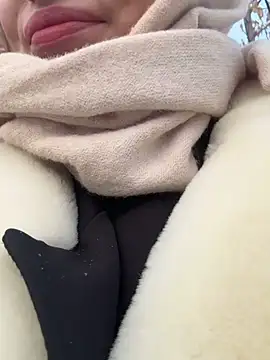 MooonReal online show from January 2025 03:39:02 AM